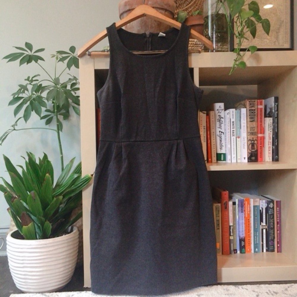 Old Navy Sleeveless Dress in Gray